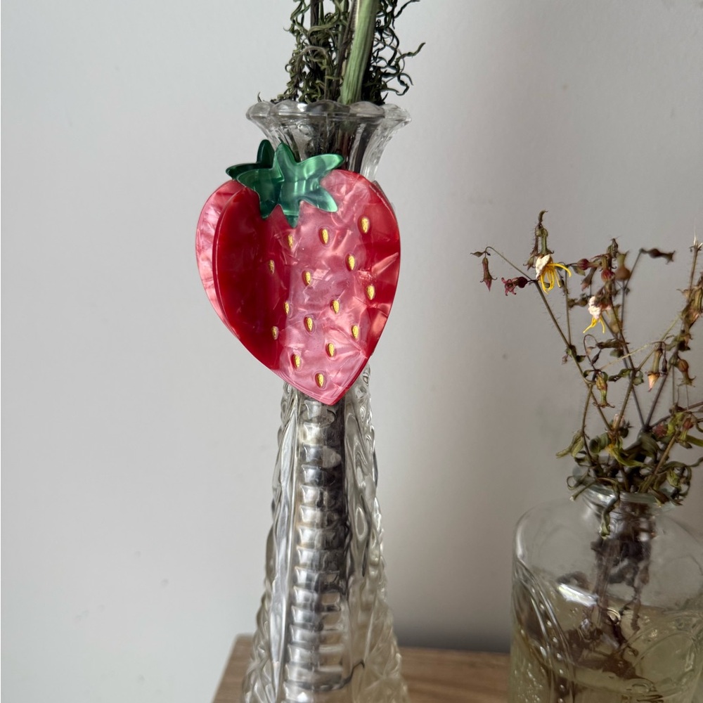 Strawberry Claw Clip